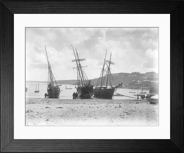 Framed Print : TRURI-IVShs-39