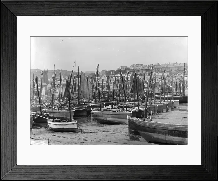 Framed Print : TRURI-IVShs-47 Framed Print : TRURI-IVShs-47