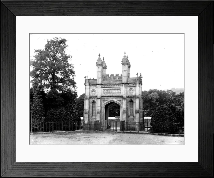 Framed Print : TRURI-HELrh-5 Framed Print : TRURI-HELrh-5