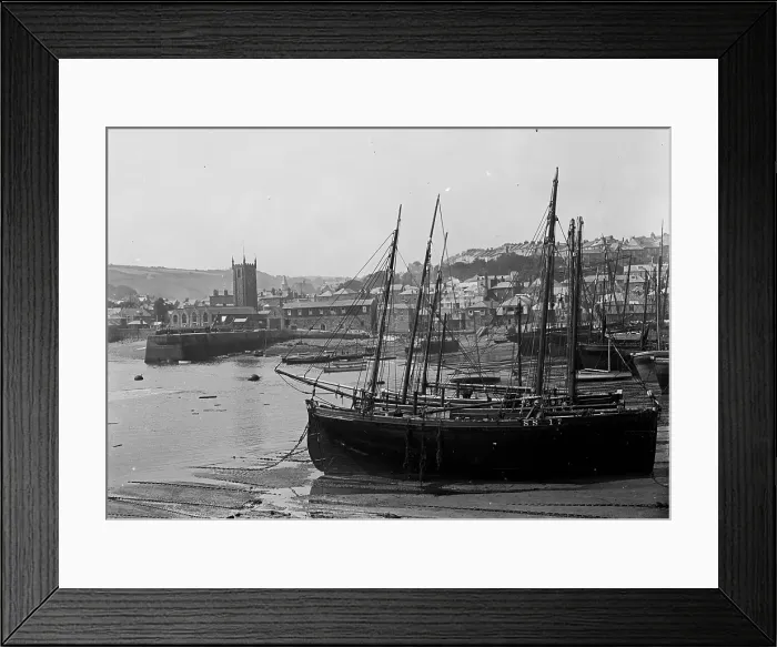 Framed Print : TRURI-IVShs-65 Framed Print : TRURI-IVShs-65