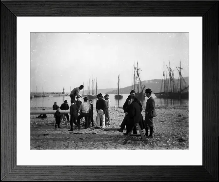 Framed Print : TRURI-IVShs-132 Framed Print : TRURI-IVShs-132