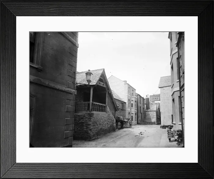 Framed Print : TRURI-LOOel-50