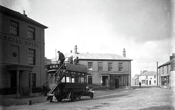 Bus outside the Commercial Hotel, St Just in Penwith, Cornwall. Early 1900s