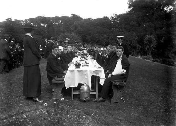 Convalescents at Trefusis, Mylor, Cornwall. 30th June 1916