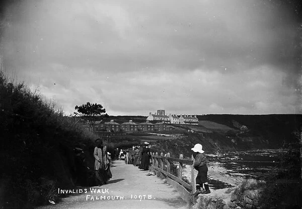 Invalids Walk, above Gyllyngvase Beach, Falmouth. Early 1900s