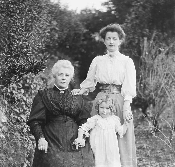 Two ladies and a little girl of the Tamblyn family of Ivy House, Mitchell, St Newlyn East, Cornwall. 8th November 1908