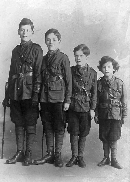 The Lennox-Boyd brothers. Around 1915