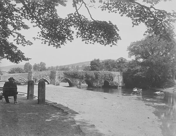 Lostwithiel Bridge, North Street, Lostwithiel, Cornwall. Probably 1914