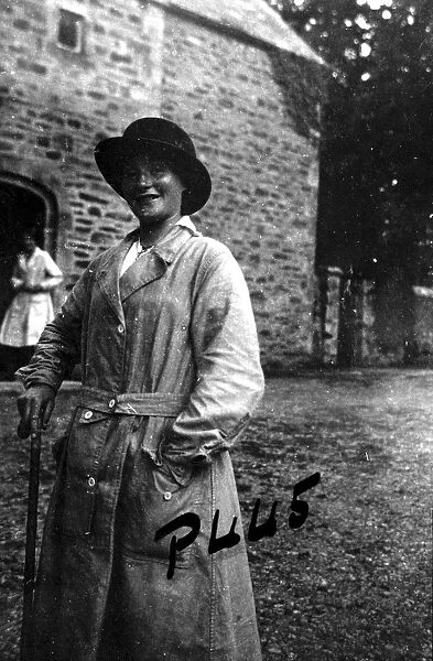 Members of First World War Womens Land Army, Tregavethan Farm, Truro, Cornwall. 1917