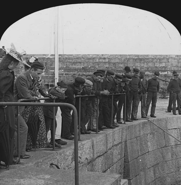 Mousehole harbour, Cornwall. Early 1900s