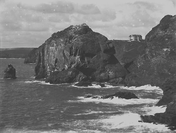 Mullion Cove (Porth Mellin), Mullion, Cornwall. 1908