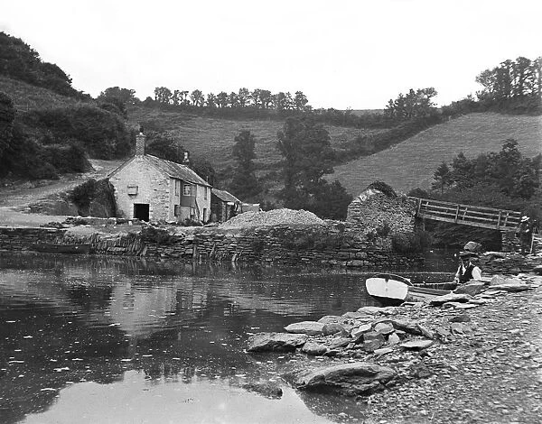 Pont Pill, Lanteglos by Fowey, Cornwall. 1904