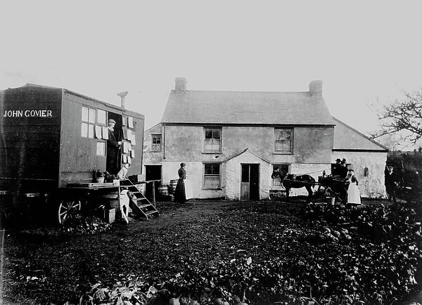 Samuel John Govier s photographic van by an unidentified cottage, presumably in West Cornwall. Early 1900s