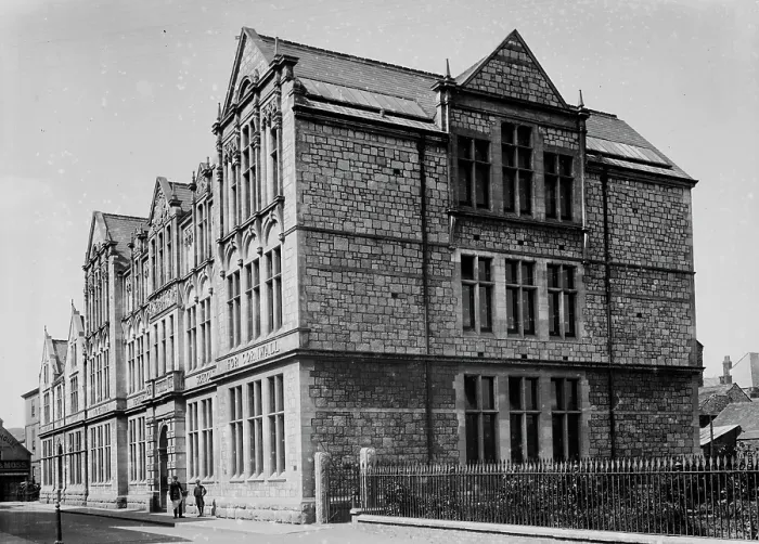 Framed Print : The Technical School, Union Place, Truro, Cornwall. Early 1900s