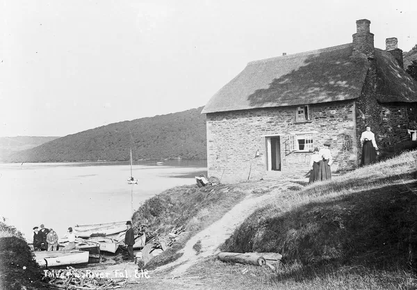 Tolverne, River Fal, Philleigh, Cornwall. Early 1900s