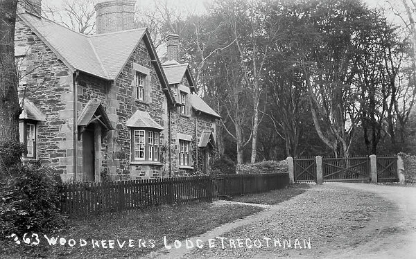 Woodkeepers cottages, Tregothnan, St Michael Penkivel, Cornwall. Probably early 1900s