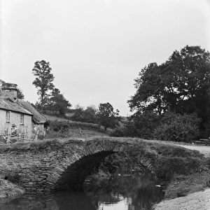 The bridge at Lerryn, St Veep, Cornwall. 1914