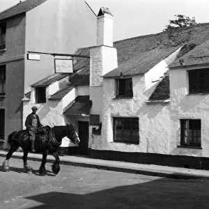 The Jolly Sailor Inn, Princes Square, West Looe, Cornwall. Around 1930