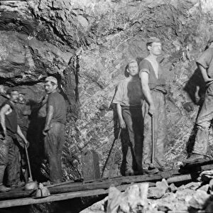 Unknown mine, Cornwall. Around 1900