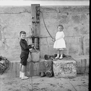 Water pump, Newquay Harbour, Cornwall. August 1913