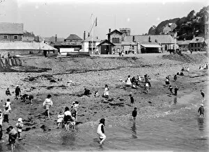 Images Dated 10th May 2016: Beach scene, East Looe, Cornwall. 1904