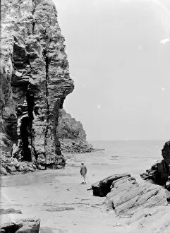 Tintagel Collection: Bossiney Beach, Tintagel, Cornwall. June 1925