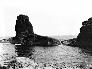 Images Dated 16th July 2018: Bumble Rock, Landewednack, Cornwall. 1908
