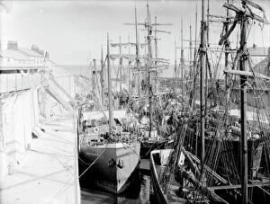 Images Dated 2nd October 2017: Charlestown harbour and shipping, Cornwall. 1914