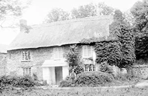 Probus Collection: Cottage at Trenowth (near Grampound Road) in the parish of Probus, Cornwall. 17th June 1904