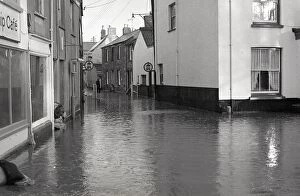 Images Dated 8th August 2017: Flooding, Parade Square, Lostwithiel, Cornwall. 28th December 1979