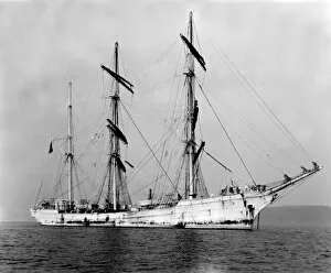 Falmouth Collection: The French three-masted barque La Rochefoucauld off Falmouth, Cornwall. 1910