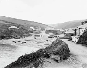 Images Dated 11th May 2018: General view of Port Gaverne from the Port Isaac road, St Endellion, Cornwall. 1906