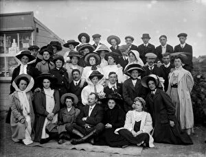 Images Dated 5th March 2016: Group photograph, Lands End, Cornwall. Early 1900s