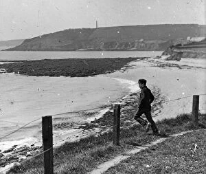 Images Dated 4th March 2016: Gyllyngvase Beach and Pennance Point, Falmouth, Cornwall. 1900