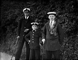 Images Dated 5th March 2016: Three invalids, Truro, Cornwall. June 1918