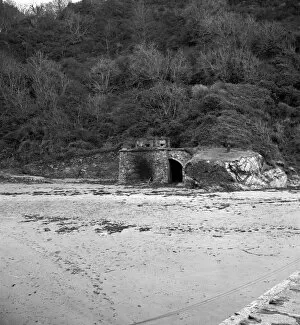 Tywardreath Collection: Limekiln on beach at Polkerris, Tywardreath, Cornwall, 1976