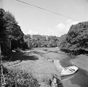 Mawgan in Meneage Collection: Mawgan Creek, Mawgan in Meneage, Cornwall. 1971