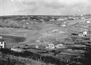 Images Dated 13th January 2020: Mawgan Porth, Cornwall. 1930s