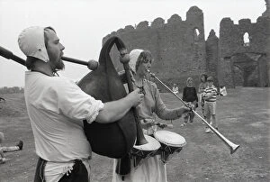 Restormel Collection: Medieval Musicians, Restormel Castle, Lanlivery Parish, Cornwall. September 1990