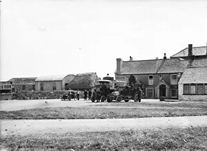 Landewednack Collection: Motor car and motor buses outside Hills Hotel, The Lizard, Landewednack, Cornwall. After 1903