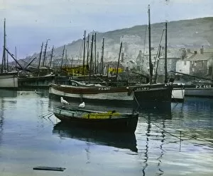 Images Dated 17th December 2015: Mousehole harbour, Cornwall. Around 1925