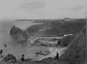 Images Dated 9th April 2019: Mullion Cove (Porth Mellin), Mullion, Cornwall. 1904