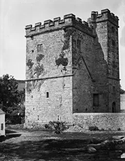 Images Dated 3rd October 2017: Pengersick Castle, Breage, Cornwall. 1922