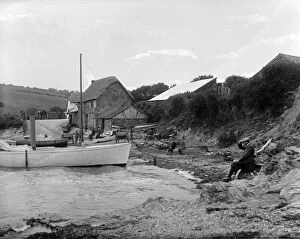 Images Dated 21st February 2017: Percuil ferry landing, Gerrans, Cornwall. 1901