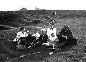 Images Dated 30th October 2018: The Pope Family at Droskyn, Perranporth, Perranzabuloe, Cornwall. Early 1900s