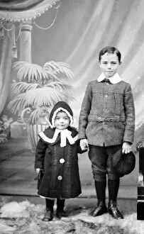 Images Dated 22nd November 2016: Portrait of boy and girl, Chacewater, Cornwall. 1911