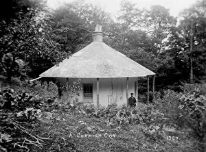 Images Dated 27th September 2017: Round House in Cot wood, Stithians, Cornwall. Early 1900s