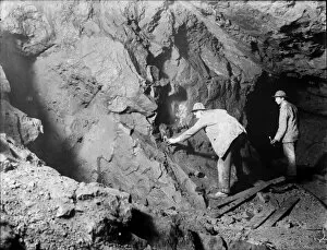 Images Dated 12th November 2015: South Condurrow Mine, Camborne, Cornwall. Early 1900s