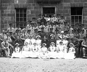 Images Dated 22nd February 2016: Staff and patients outside the Royal Cornwall Infirmary, Truro, Cornwall. 21st July 1916