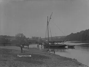Tresillian Collection: Unloading coal from a barge on the Tresillian River, Tresillian, Cornwall. 1890s